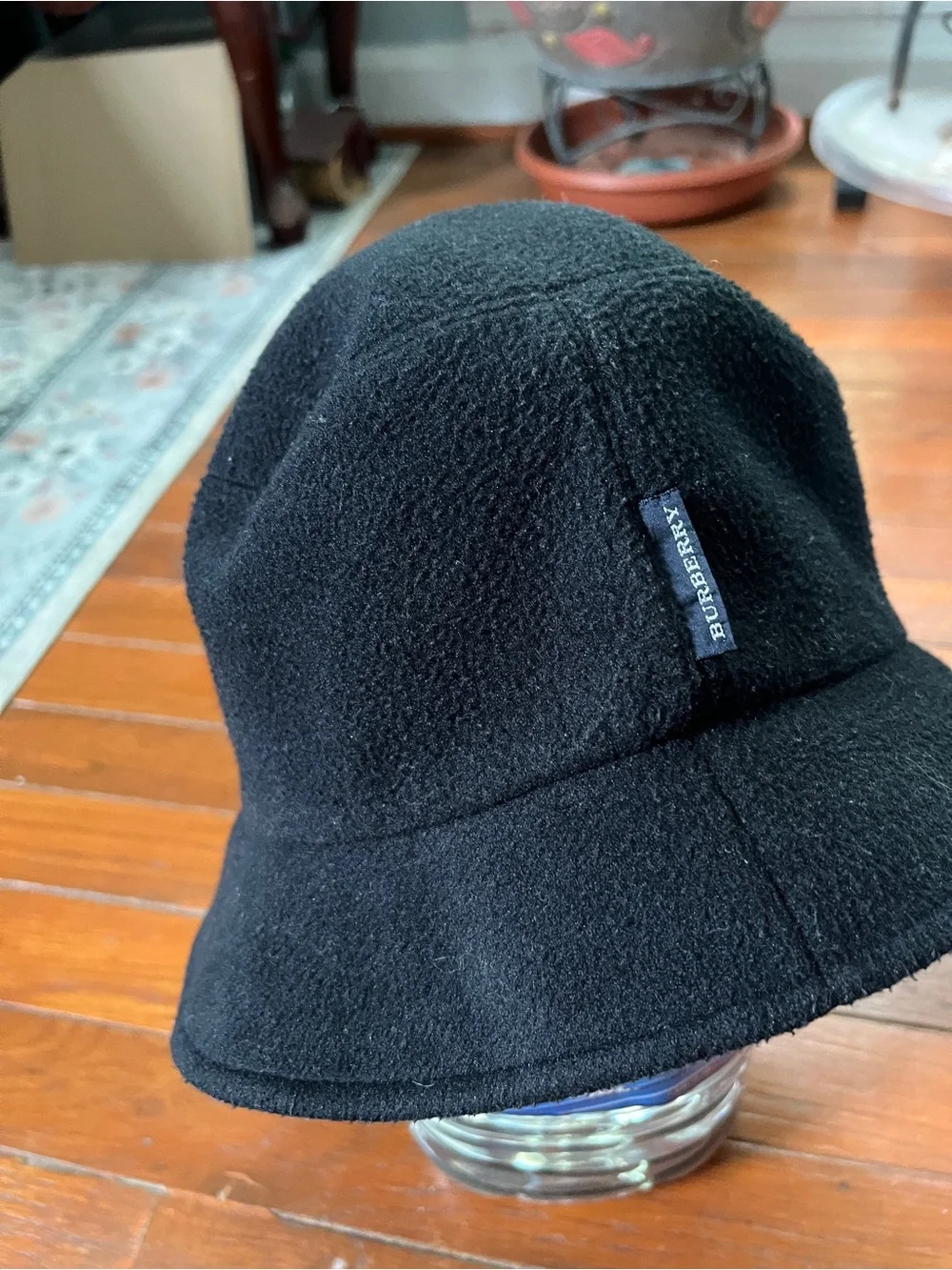 Burberry Black Wool-Blend Bucket Hat with Branded Tag - Picture 2 of 5